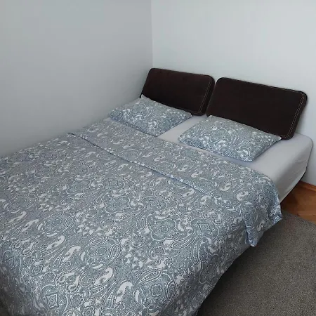 Apartment Wygodny Przestronny Janowskie Blonia