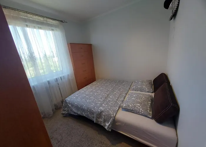 Apartment Wygodny Przestronny Janowskie Blonia