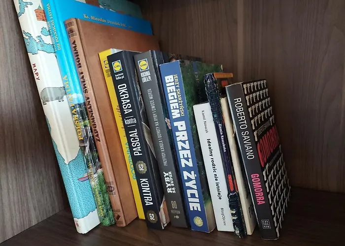 Апартаменты Wygodny Przestronny Janowskie Blonia